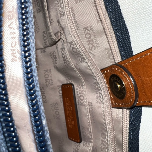 Michael Kors large Navy and white stripe with brown leather straps and handles - Picture 9 of 11